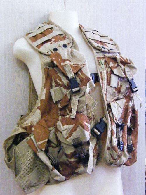 British Royal army desert camo assault vest - excellent condition - as per photo