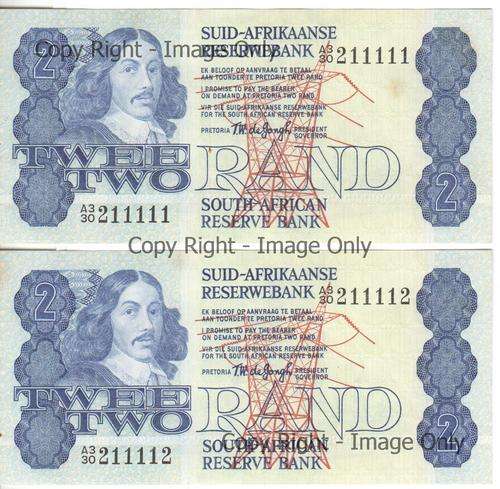 Pair of TW de Jongh R2 banknotes with conxecutive numbers - one is a RADAR note 211112
