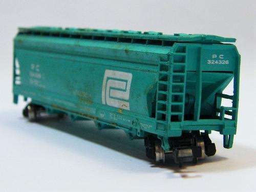 Vintage Bachmann Penn Central Centerflow Hopper wagon - N-gauge - as per photo