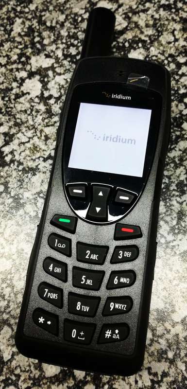 Iridium 9555 Satellite Phone [LIKE NEW] {RRP = R14000}