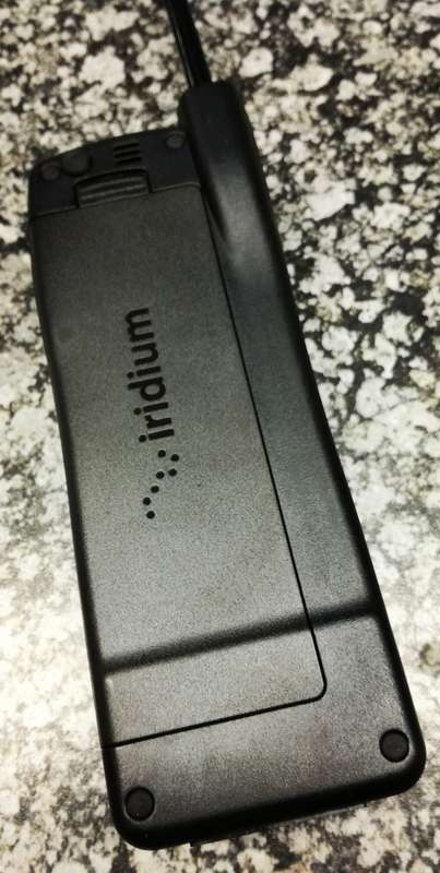 Iridium 9555 Satellite Phone [LIKE NEW] {RRP = R14000}
