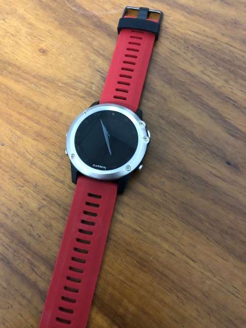 *LOOK* Garmin Fenix 3 - selling for spares or repair