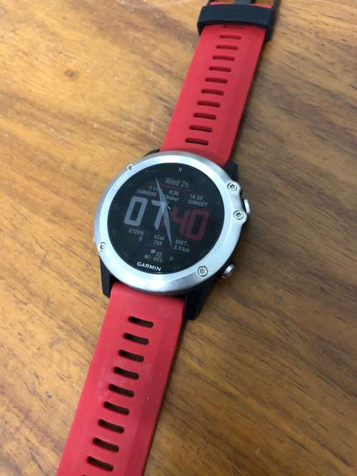 *LOOK* Garmin Fenix 3 - selling for spares or repair