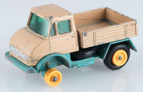 Matchbox Unimog Mercedes Benz No 49 - Brown / blue