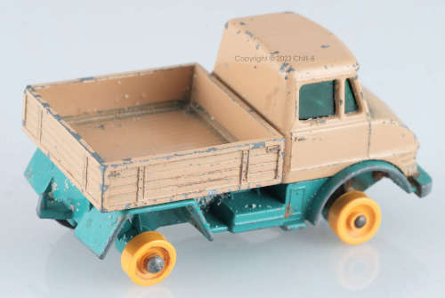 Matchbox Unimog Mercedes Benz No 49 - Brown / blue