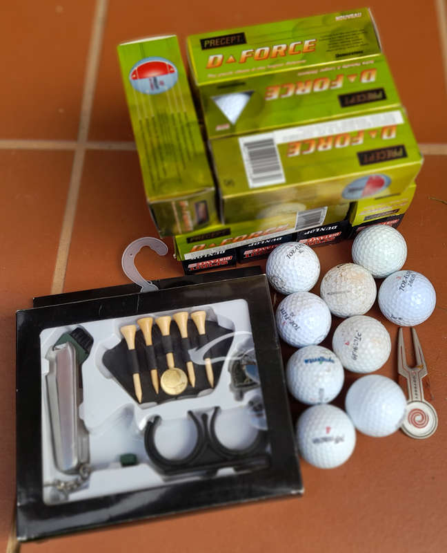 Power Bilt golf set (RH men) with lots of extras & balls