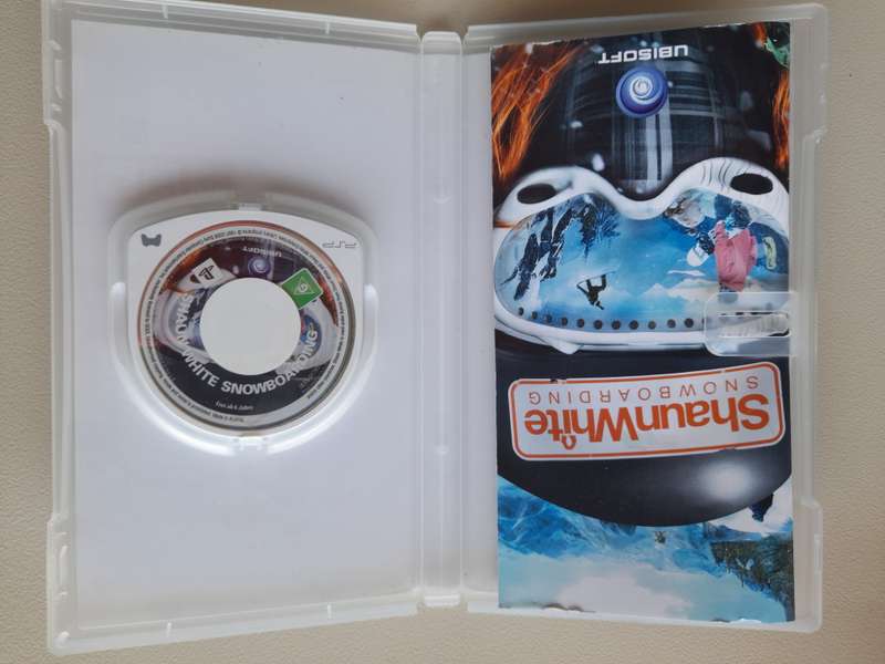 Shaunwhite Snowboarding PSP Game boxed with pamflet