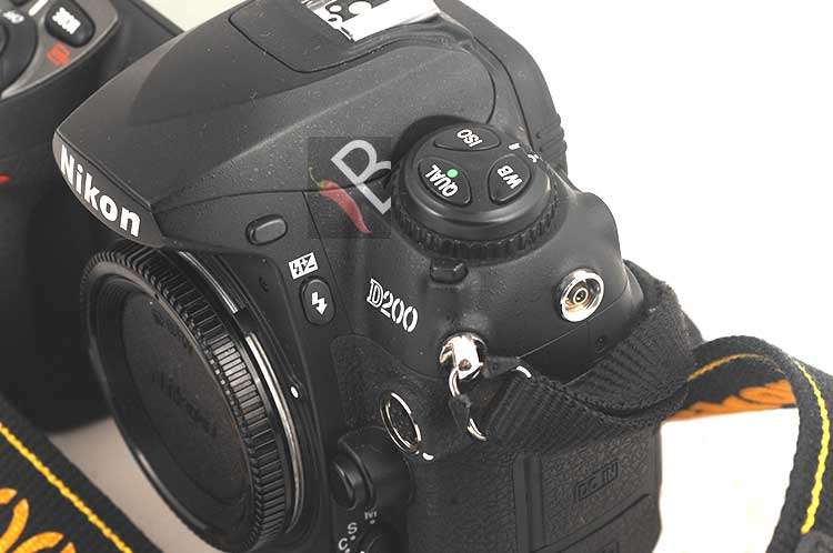 Nikon D200 digital camera body only