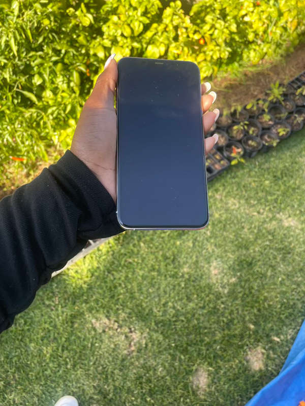 Apple iPhone 11 Pro Max- 64GB - White-Grade A