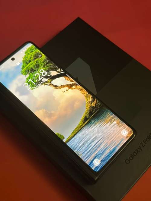 Samsung Galaxy Z Fold3 5G | 256GB | Dual-Sim