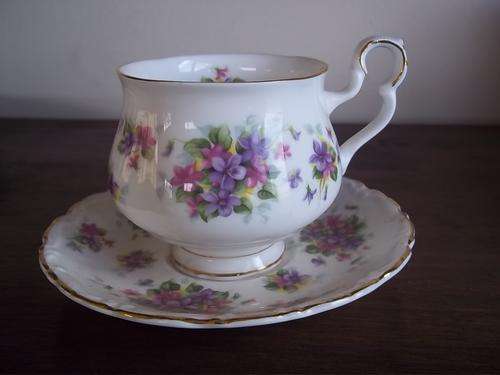 ROYAL ALBERT "VIOLETTA"  DEMITASSE DUO   STUNNING !