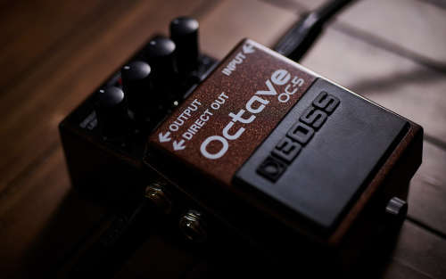 BOSS OC-5 POLYPHONIC OCTAVE PEDAL FOR GUITAR AND BASS WITH `VINTAGE OC-2` MODE
