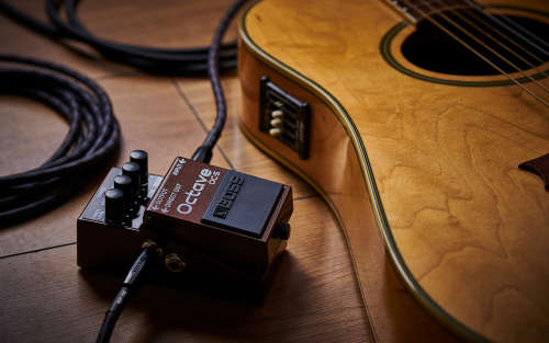 BOSS OC-5 POLYPHONIC OCTAVE PEDAL FOR GUITAR AND BASS WITH `VINTAGE OC-2` MODE