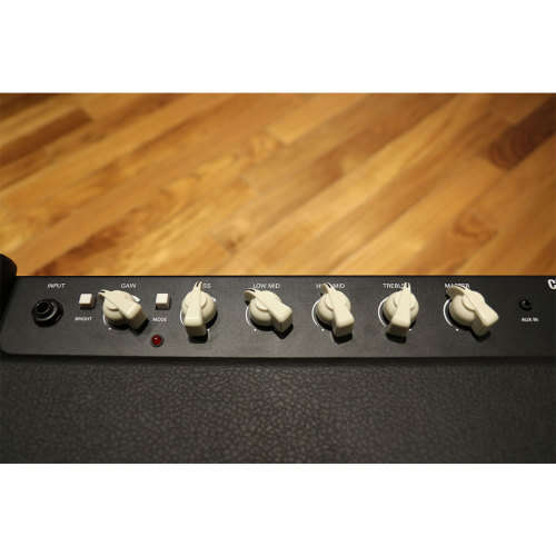 CORT CM150B 150W BASS COMBO