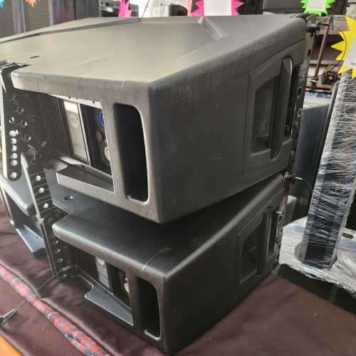 RCF HDL 20-A ACTIVE LINE ARRAY - DEMO - PAIR - NO BOXES