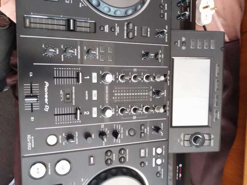PIONEER XDJ-RX2 DJ SYSTEM