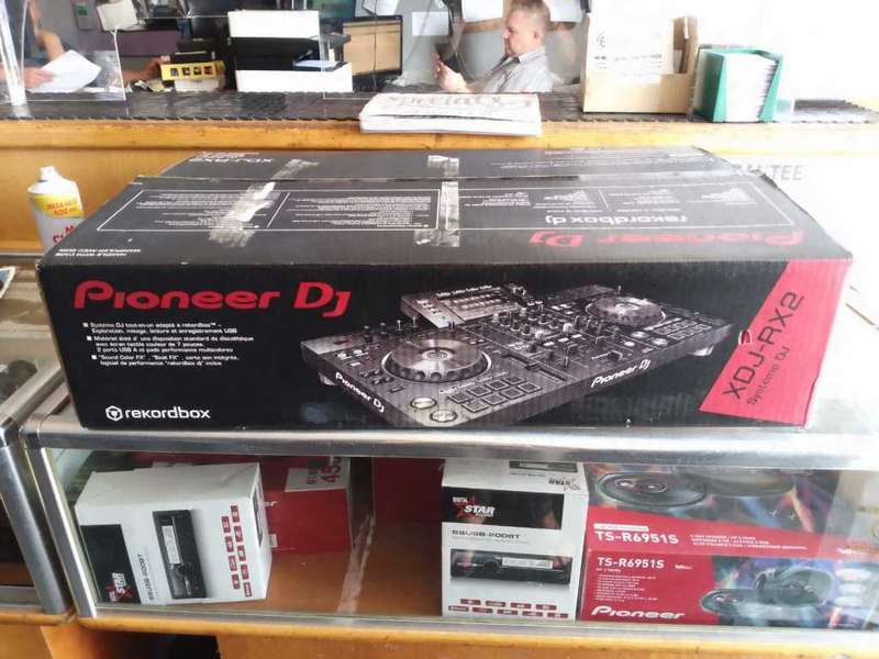 PIONEER XDJ-RX2 DJ SYSTEM