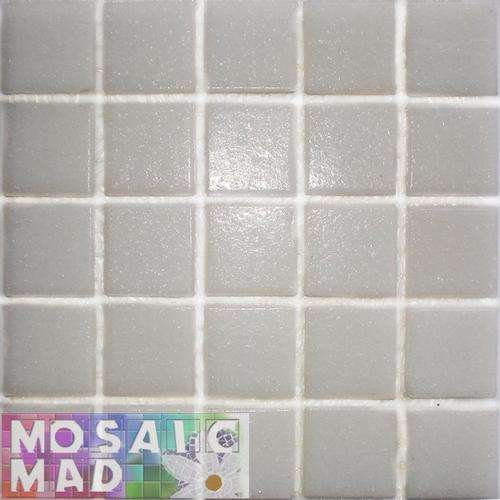 Riverglass 20mm x 20mm x 4mm - OFF WHITE