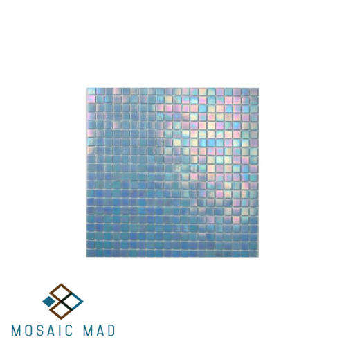 Spectrum Glass - Bluebell15x15mm