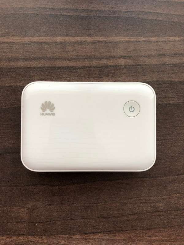 TOTAL STEAL - Huawei E5730 - 42Mbps 3.5G Wi-Fi Modem / Mobile Wi-Fi / MiFi and Powerbank Combo