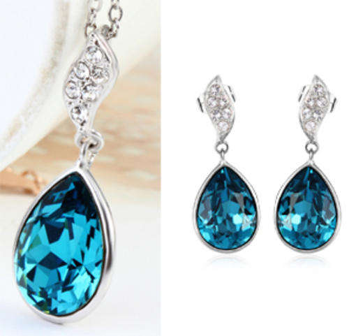 Swarovski Elements Blue Pendant and Earring Jewellery Set