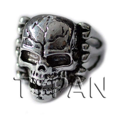 Gothic Biker's Skull Ring size: 9