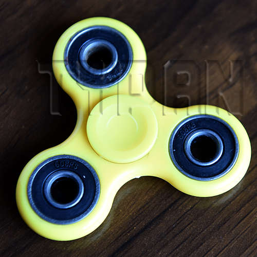 Vintage rare Fidget Spinner with 4 bearings  ABS Plastic YELLOW only
