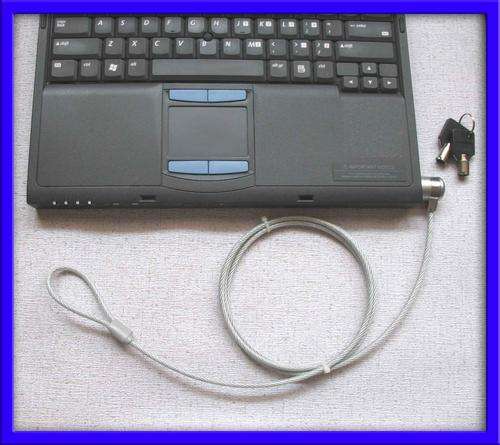 Laptop cable lock with keys