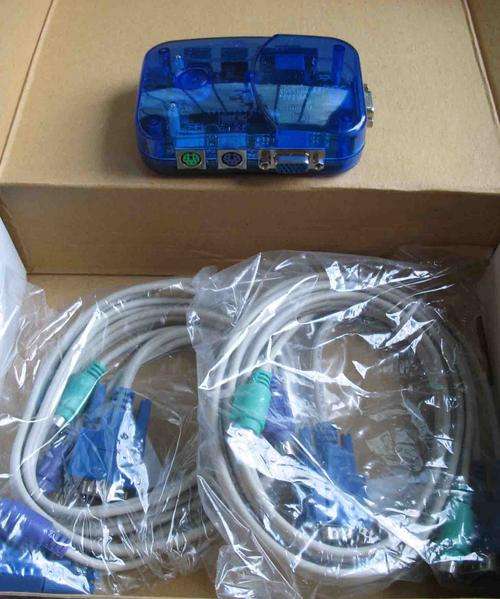 2-Port KVM Switch with a set of 2 x 1.5m KVM cables