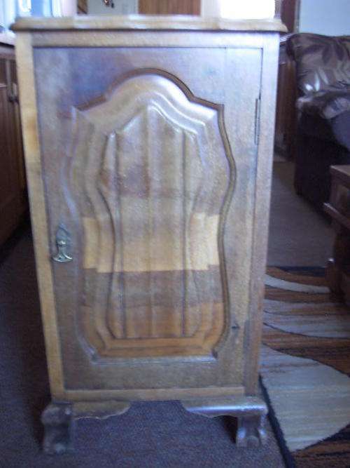 SMALL IMBOYA CUPBOARD