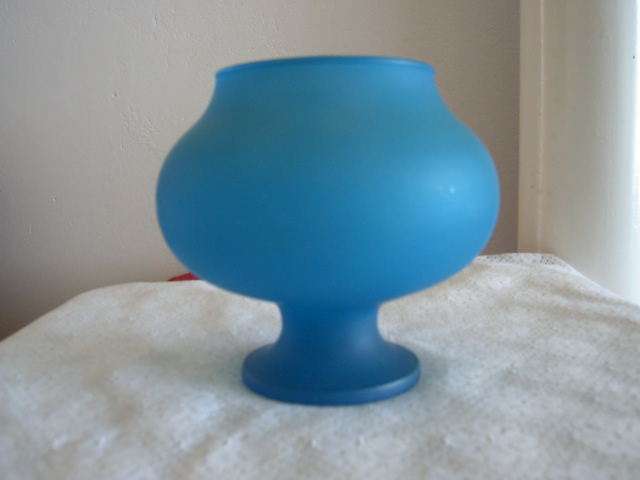 STUNNING BLUE VASE!!! PAZABAHGE TURKEY. LOW, LOW START!!!!!