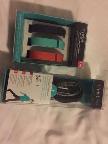 Fitbit Flex Wireless Activity & Sleep Wristband Bundle
