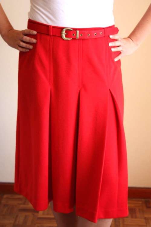 Vintage red pleated skirt with matching belt