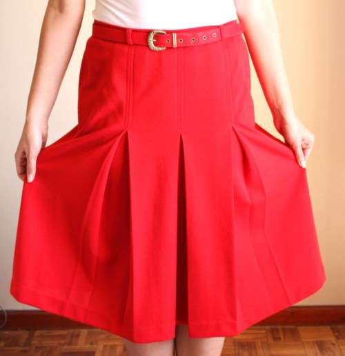 Vintage red pleated skirt with matching belt