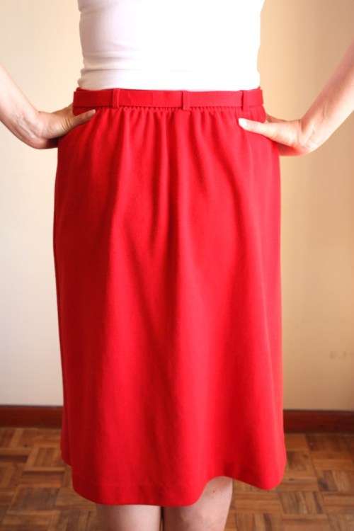 Vintage red pleated skirt with matching belt