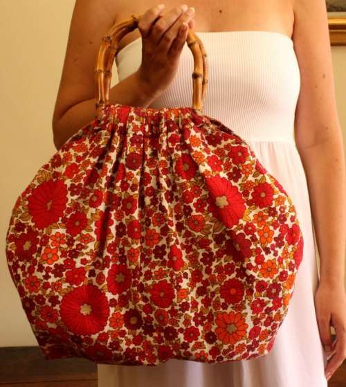 1960s floral bag with bamboo handle