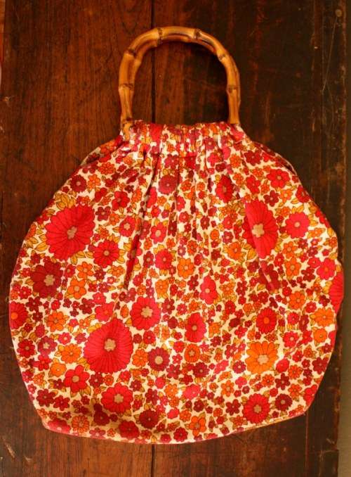 1960s floral bag with bamboo handle