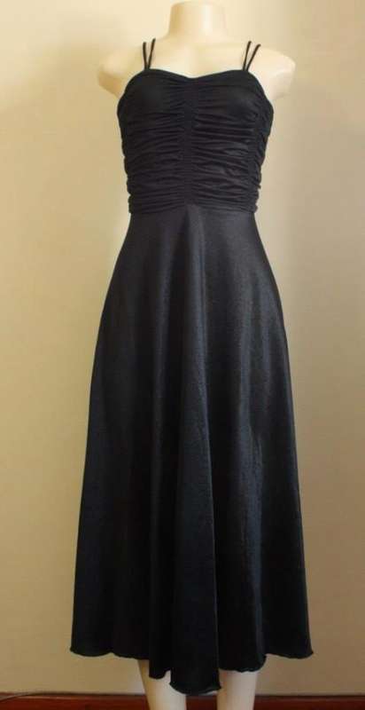 *SUMMER SALE* Black stretch satin party dress (1980s)