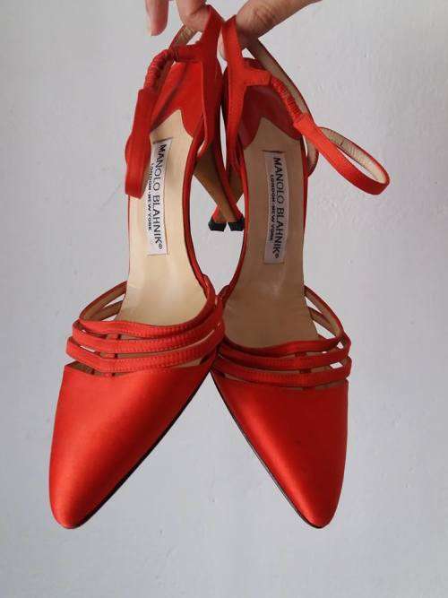 GENUINE red satin Manolo Blahnik slingbacks