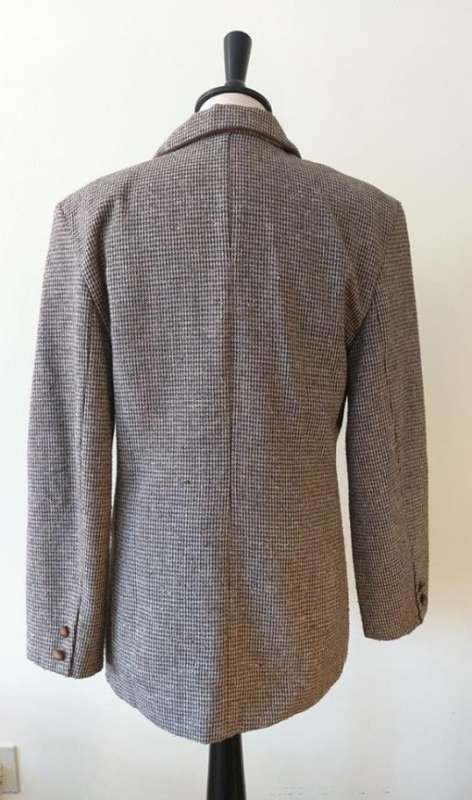 Tweed jacket with brown velvet trim