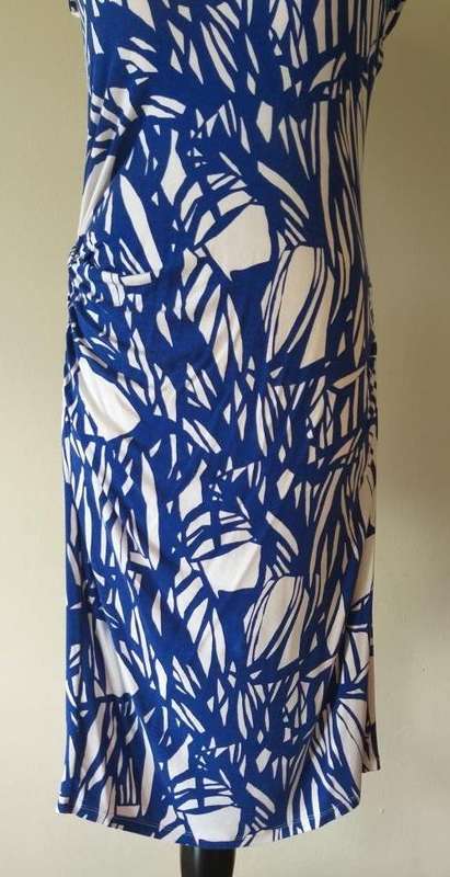 Blue and white bodycon dress (size 38)
