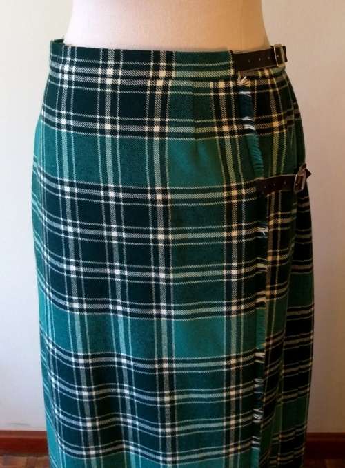 Green tartan pure wool maxi-skirt (made in Scotland)