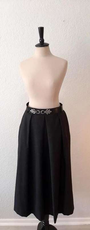 Dark grey wool skirt with matching belt