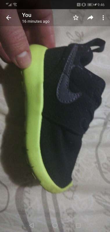 Boys Nike tekkies