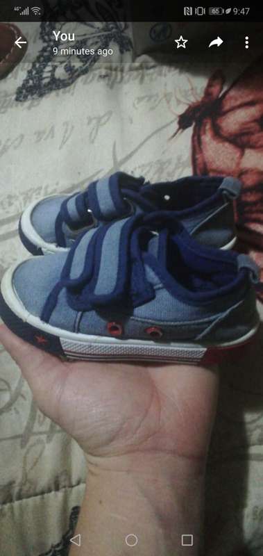 Boys tekkies