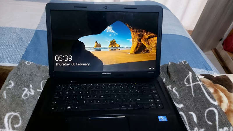 Compaq windows 10 pro pc 64-bit