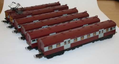 LIMA HO SET OF SAR/SAS SUBURBAN COACHES & LOCOS (6) - SEE DESCRIPTION