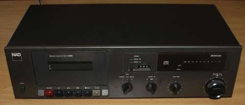 NAD 6240 STEREO CASSETTE TAPE DECK. NEEDS A LITTLE SPINDLE REPAIR. SEE DESCRIPTION