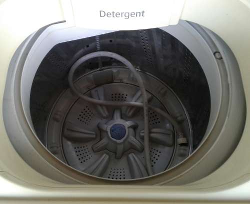 SAMSUNG 9KG TOP LOADER WASHING MACHINE. WORKING (except spin cycle). COLLECTION ONLY JHB. SEE DESC.