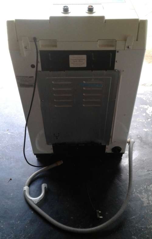 SAMSUNG 9KG TOP LOADER WASHING MACHINE. WORKING (except spin cycle). COLLECTION ONLY JHB. SEE DESC.